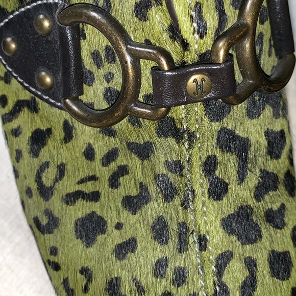 Shoes - Picture 2 of 6